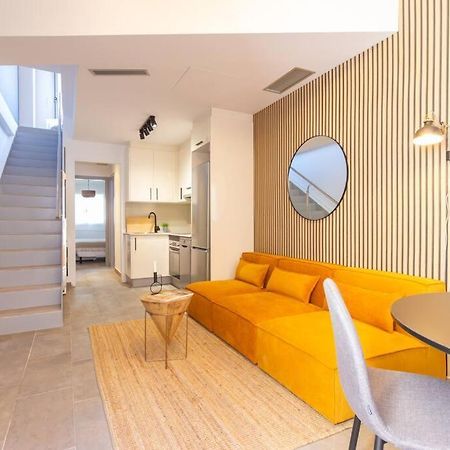Duplex With Terrace Near Bcn Apartment Terrassa Bagian luar foto