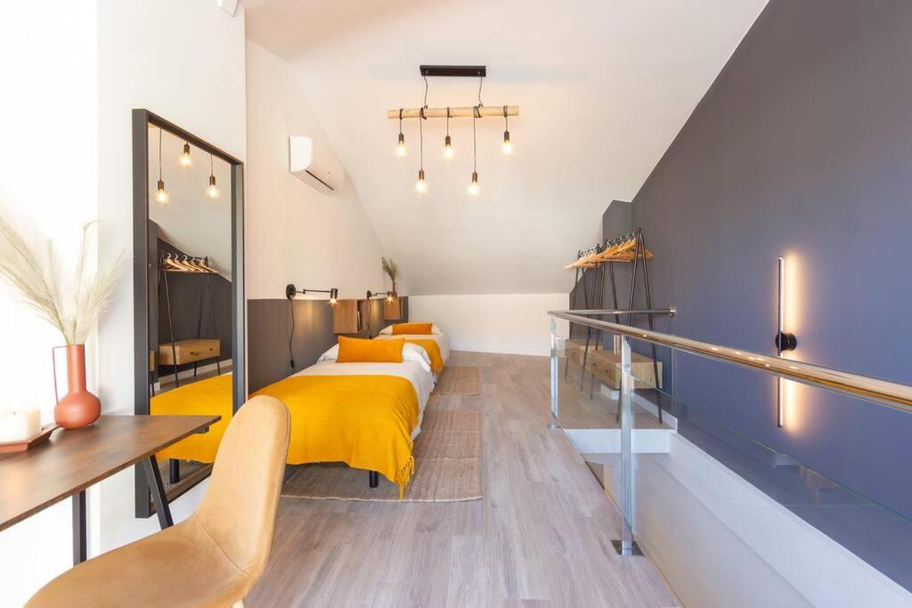 Duplex With Terrace Near Bcn Apartment Terrassa Bagian luar foto