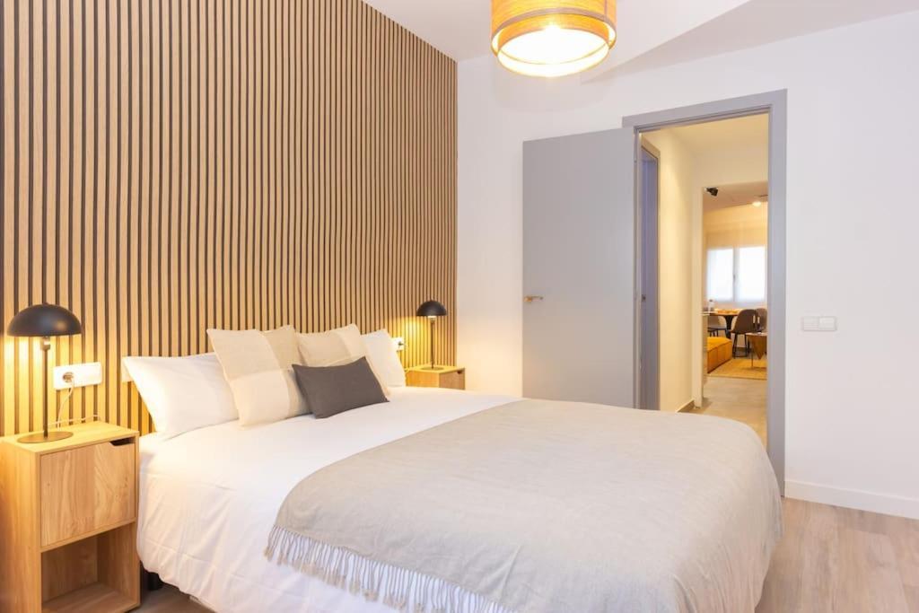 Duplex With Terrace Near Bcn Apartment Terrassa Bagian luar foto