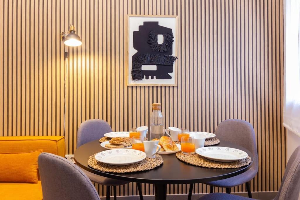 Duplex With Terrace Near Bcn Apartment Terrassa Bagian luar foto