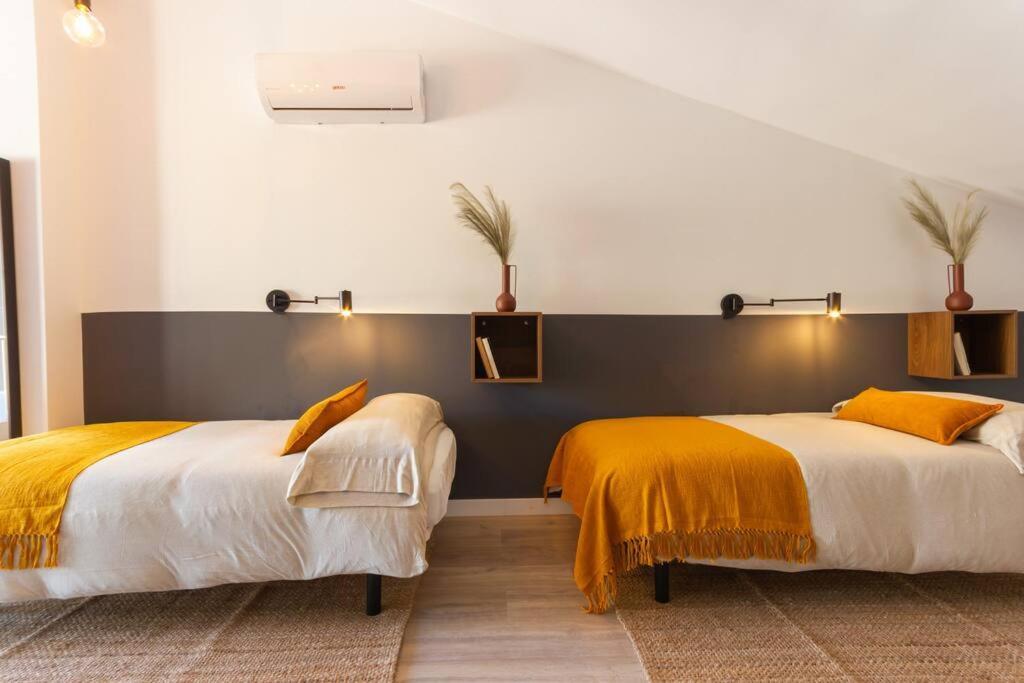Duplex With Terrace Near Bcn Apartment Terrassa Bagian luar foto