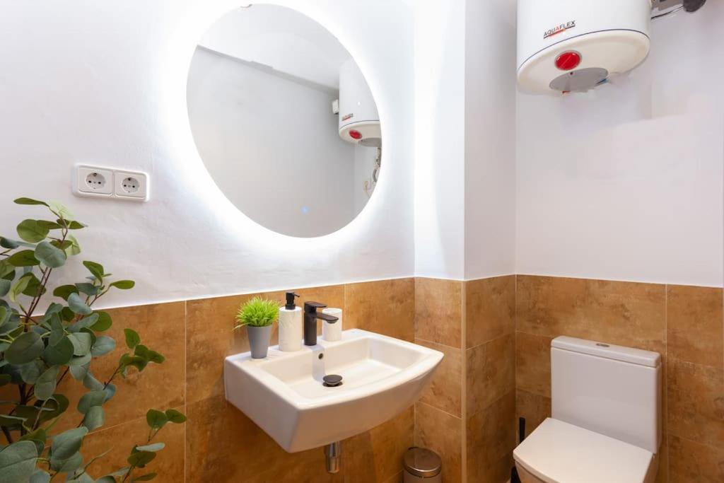 Duplex With Terrace Near Bcn Apartment Terrassa Bagian luar foto